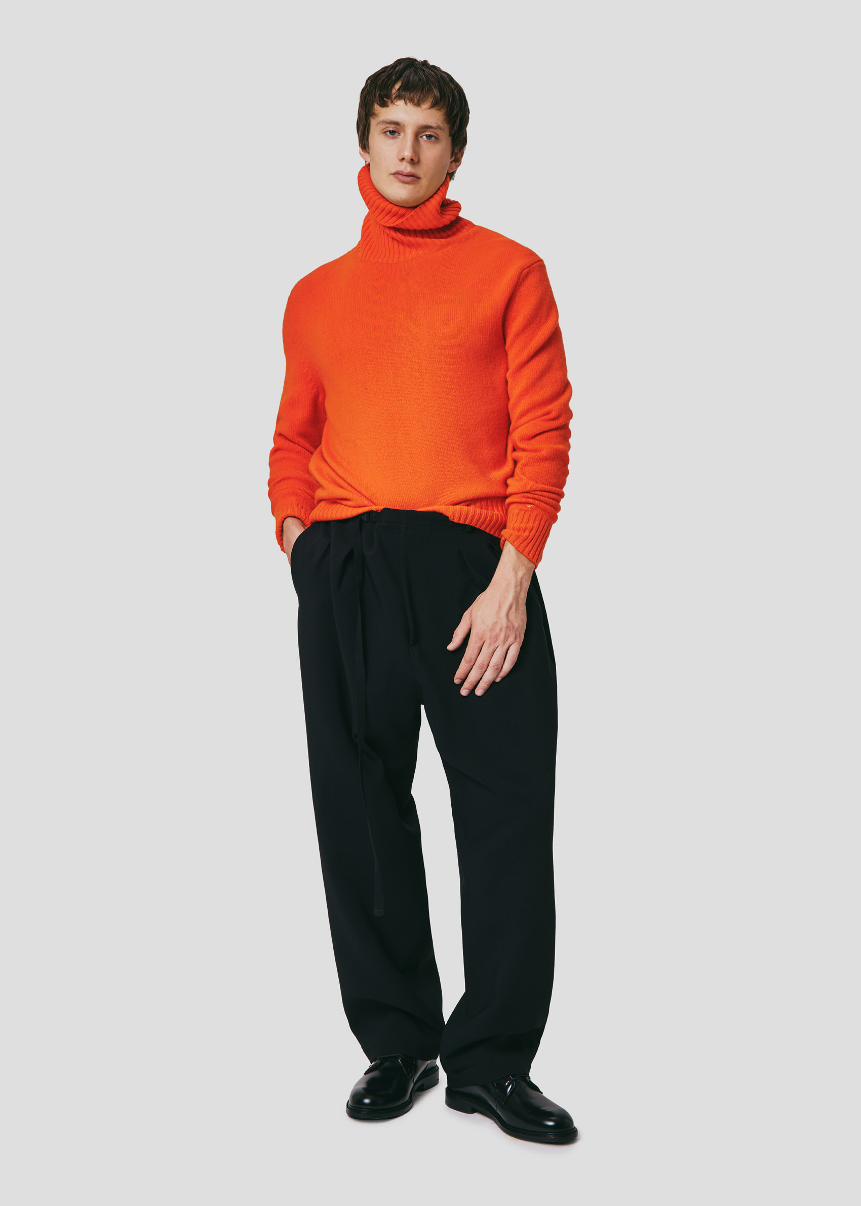 SEVEN GAUGE: MAGLIA COLLO ALTO IN LANA ARANCIONE