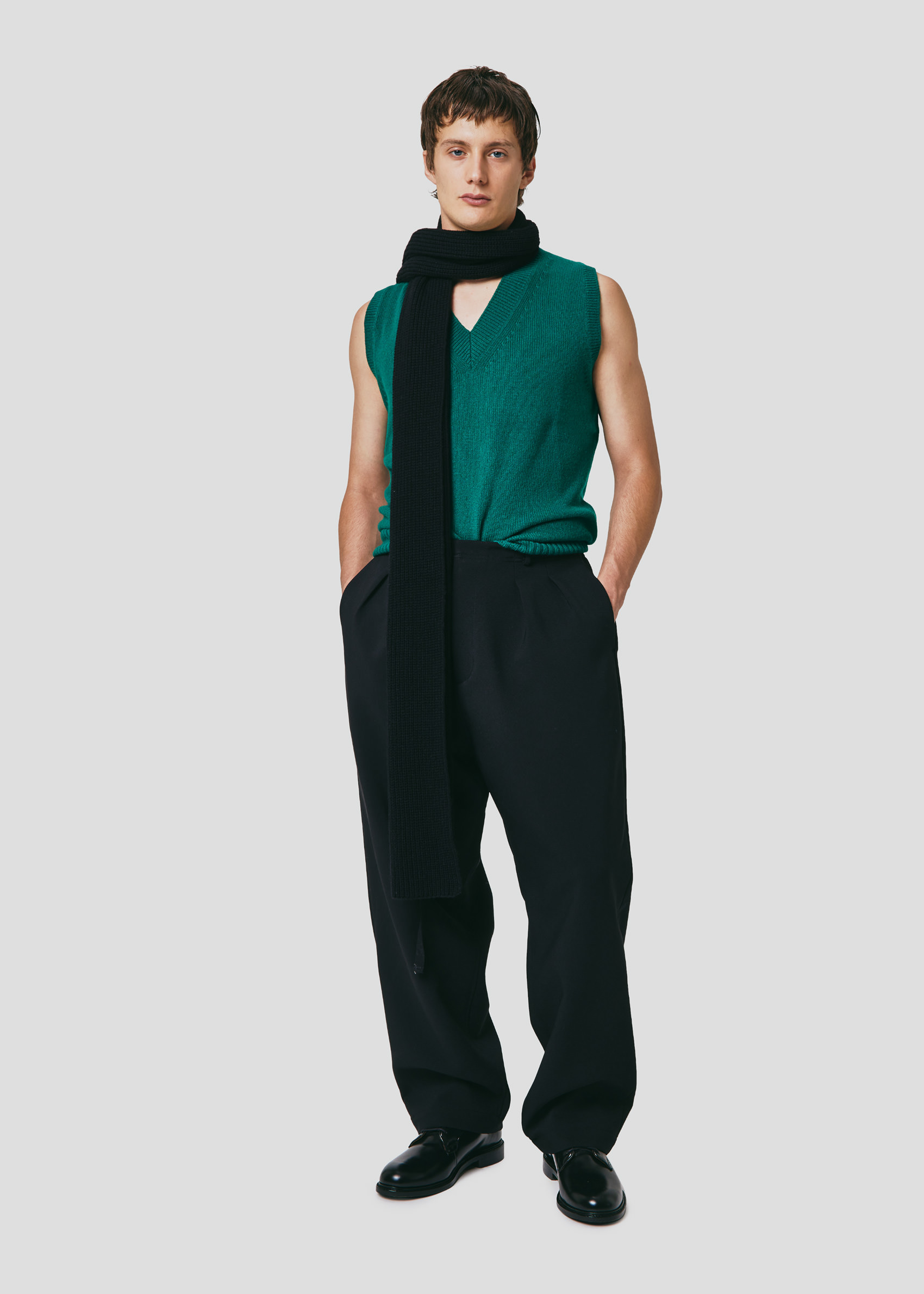 SEVEN GAUGE VEST SWEATER GREEN