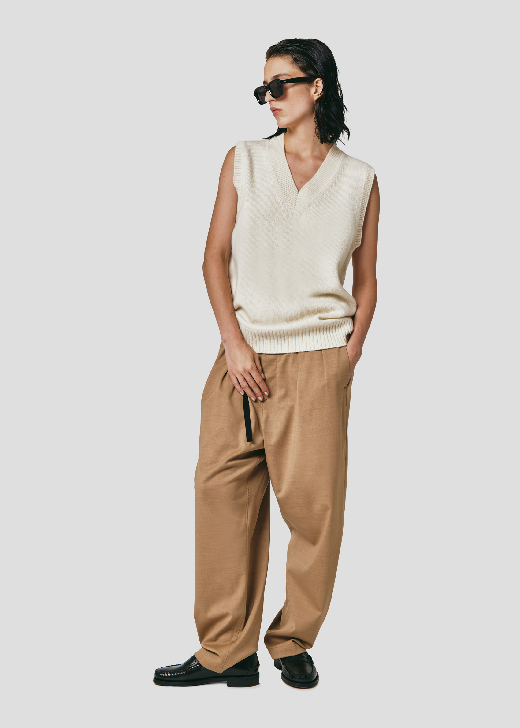 SEVEN GAUGE VEST SWEATER PANNA