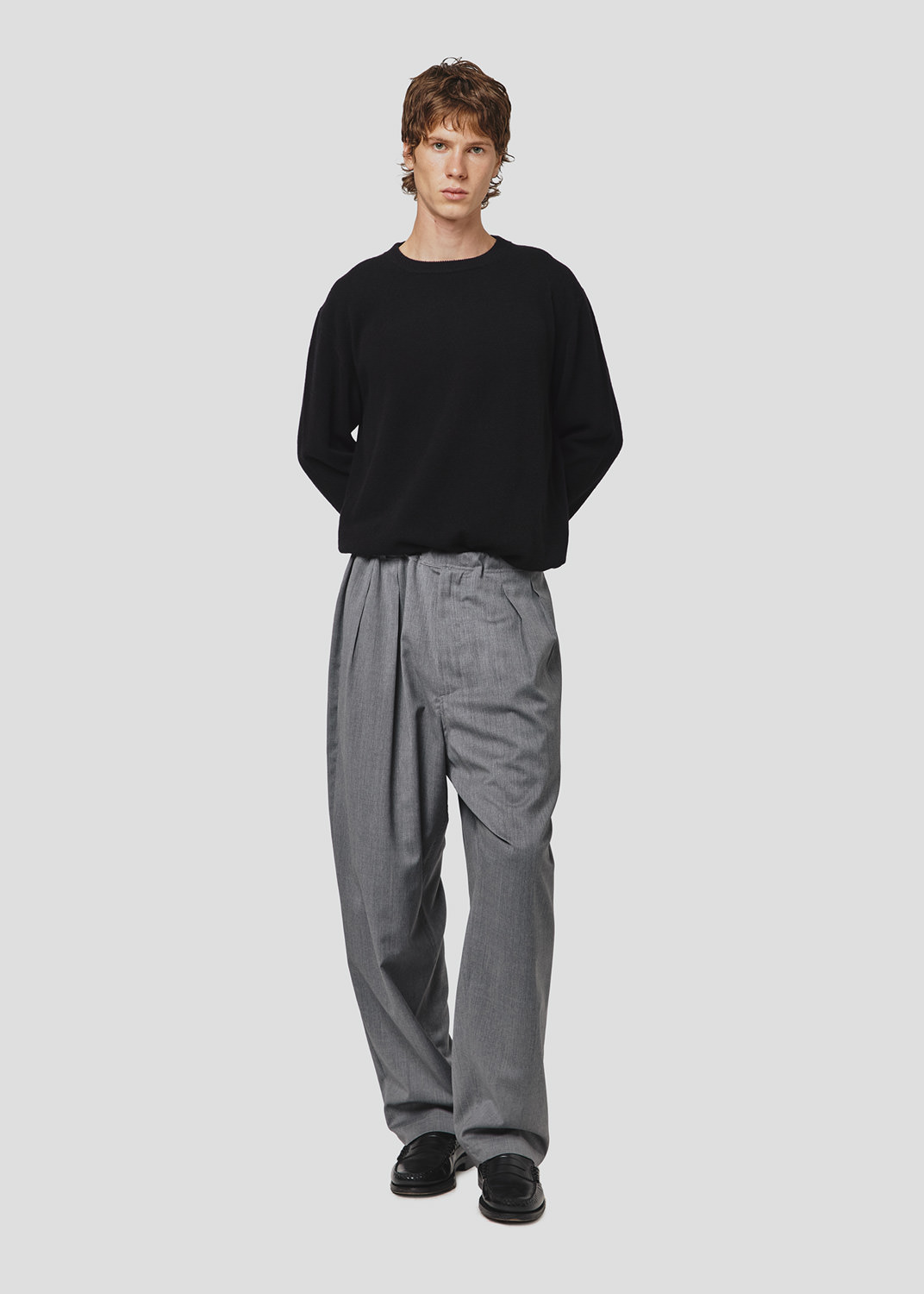 SEVEN GAUGE: CASHMERE CREWNECK BLACK