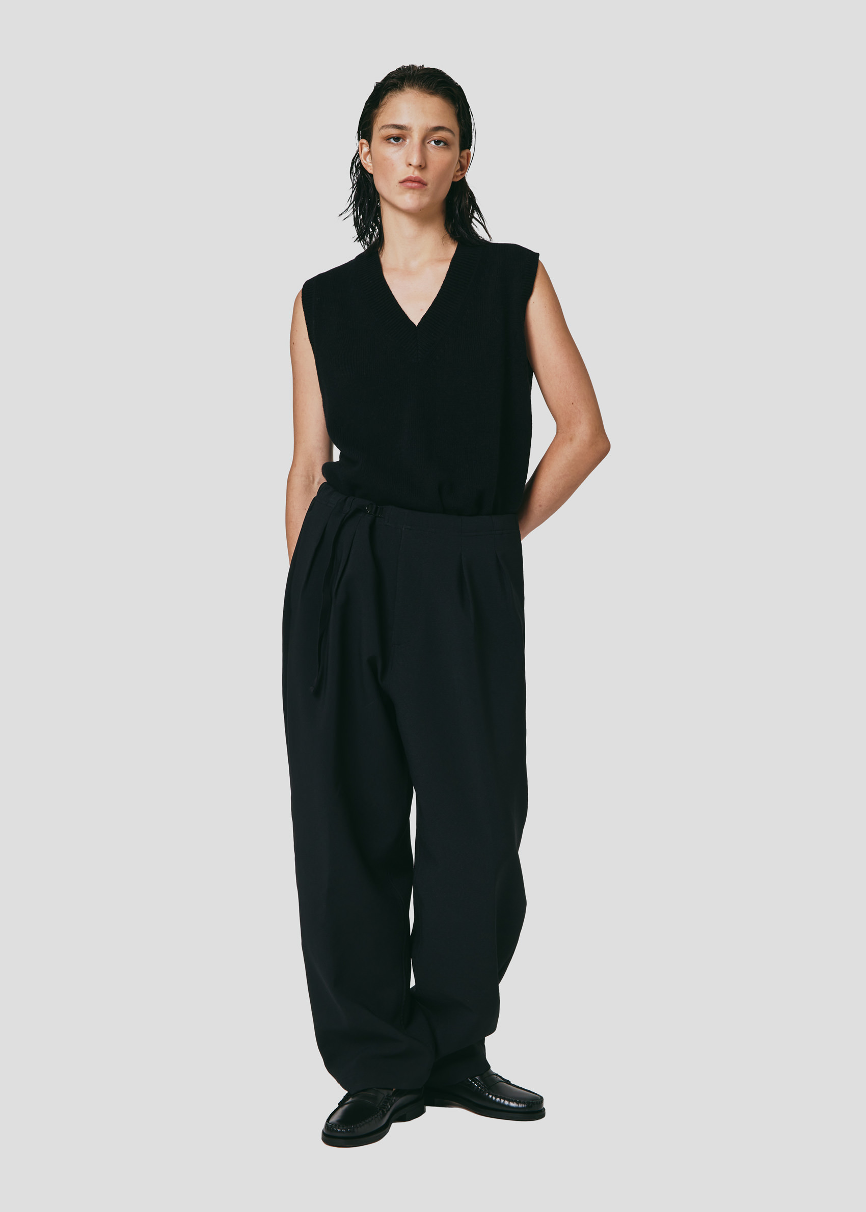 SEVEN GAUGE TECHNICAL FABRIC TROUSERS BLACK