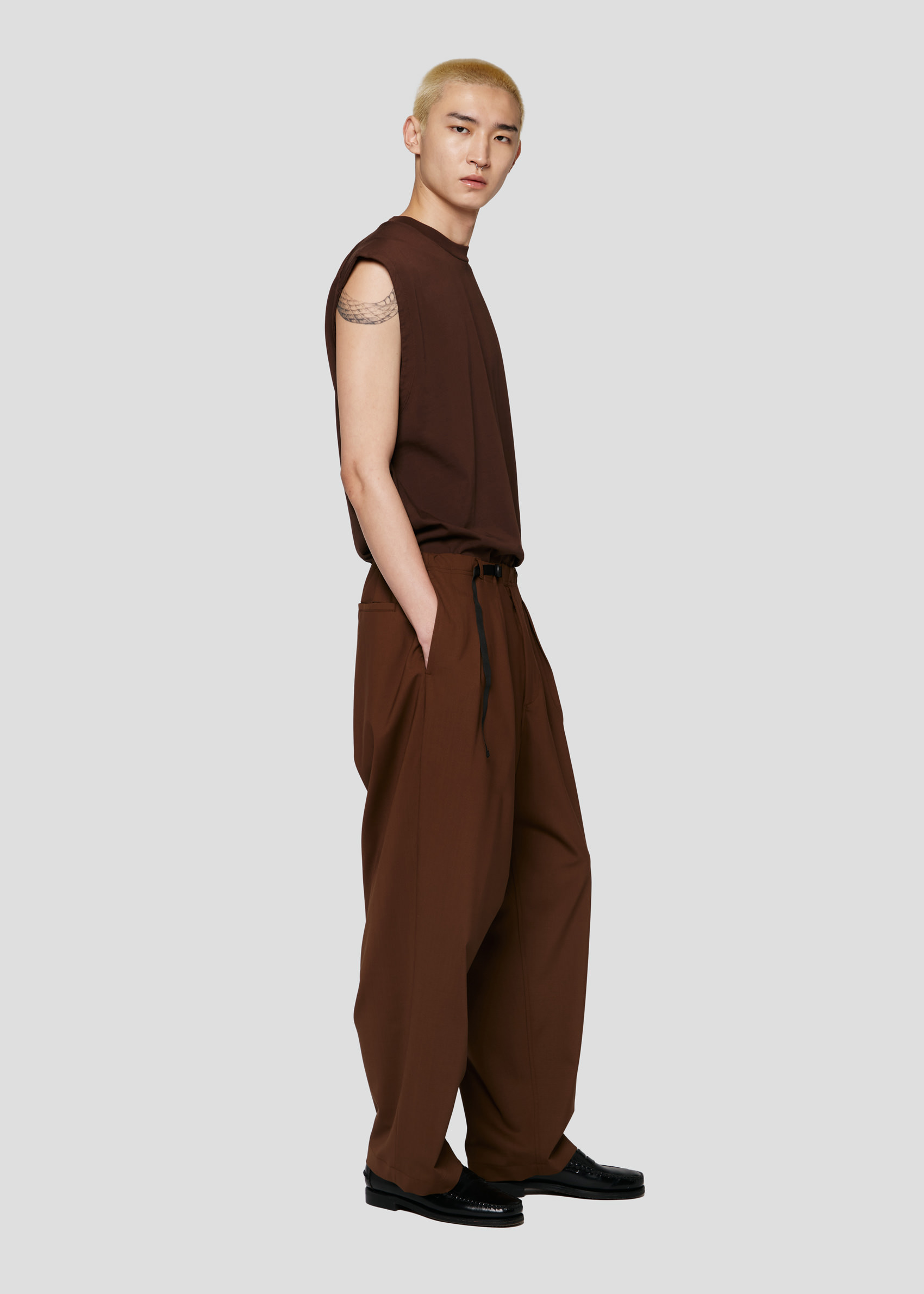 SEVEN GAUGE TROUSERS TROPICAL WOOL BROWN