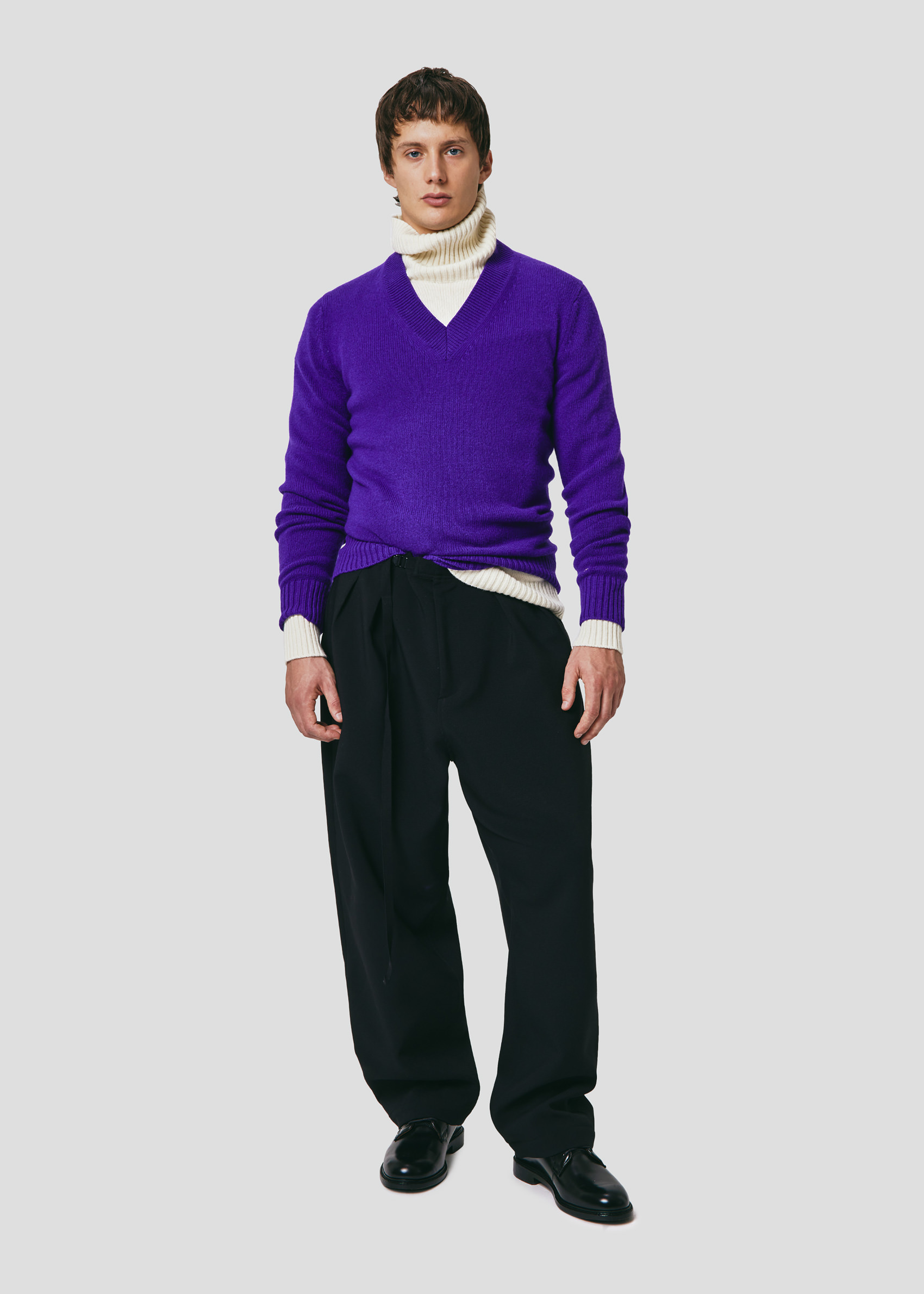 SEVEN GAUGE V-NECK SWEATER PURPLE