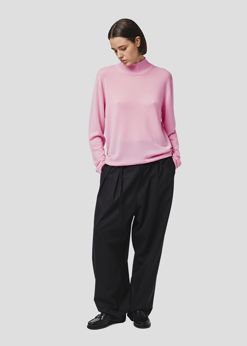 SEVEN GAUGE: MERINOS SILK MOCK NECK PINK