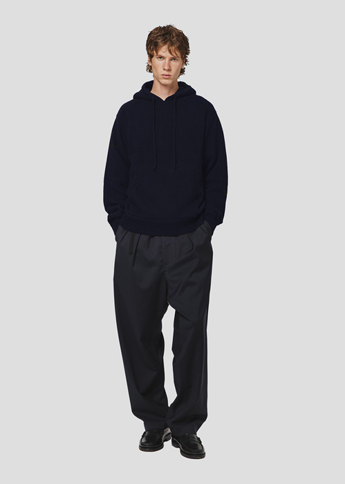 SEVEN GAUGE: LAMBSWOOL HOODED SWEATER BLUE