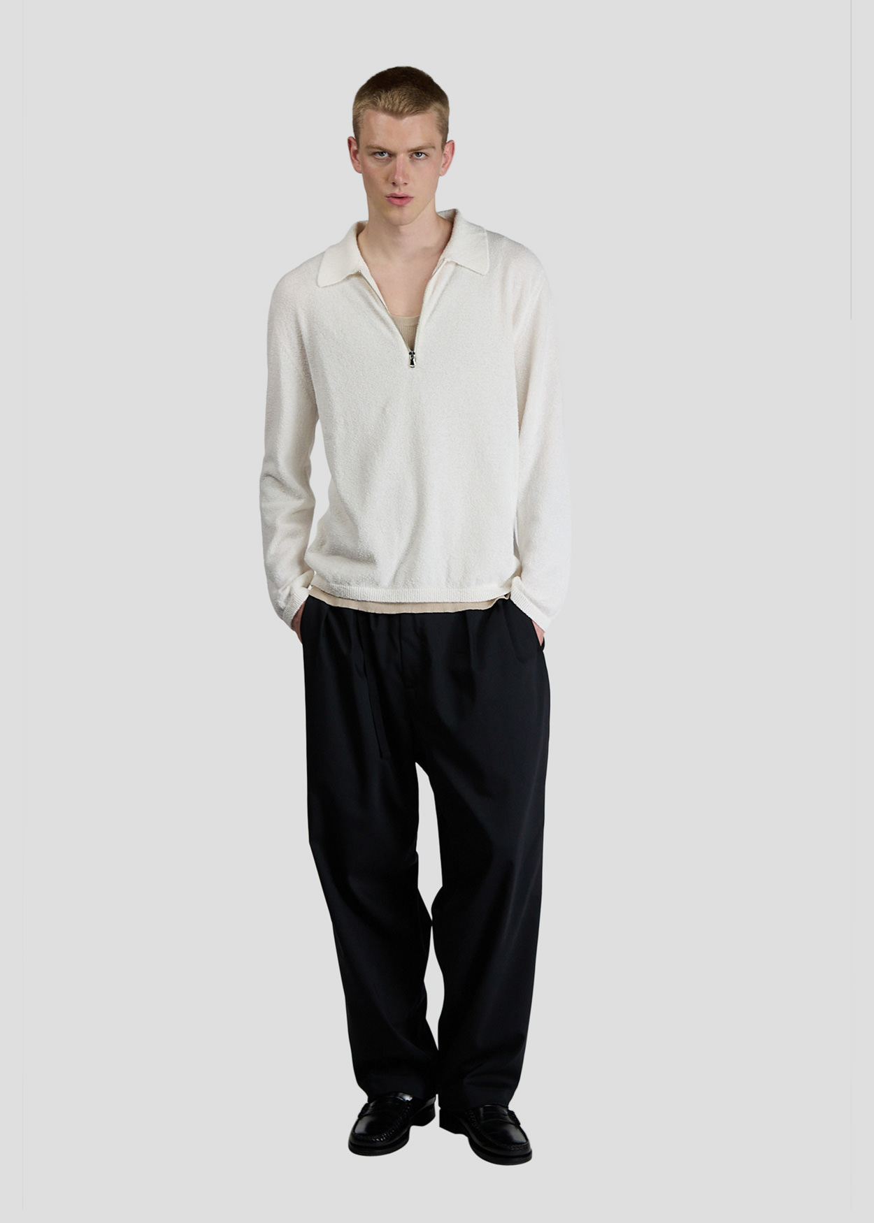 SEVEN GAUGE: POLO BOUCLET CON ZIP MANICA LUNGA BIANCO