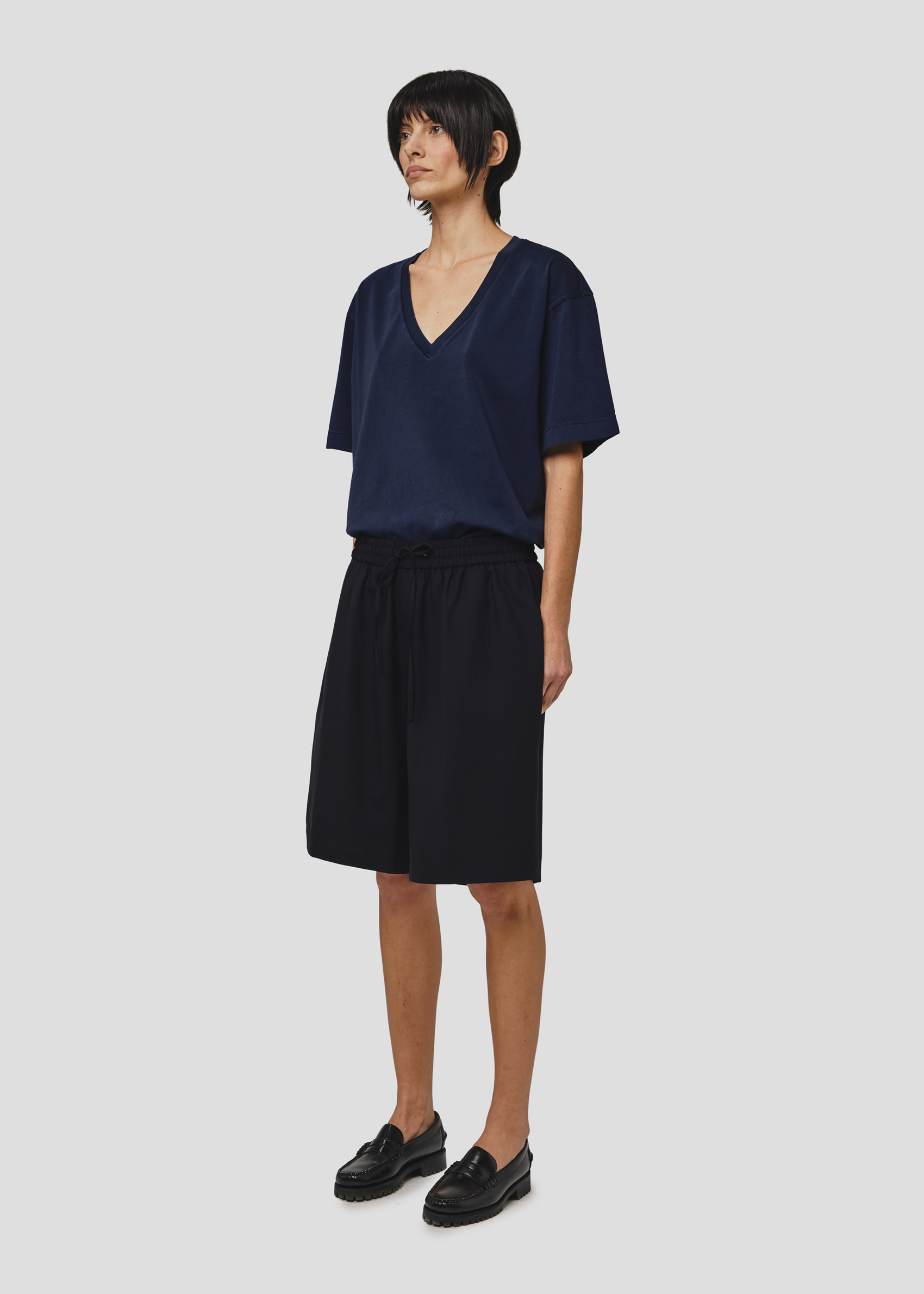 SEVEN GAUGE: SHORT BASKET TROPICAL WOOL BLUE