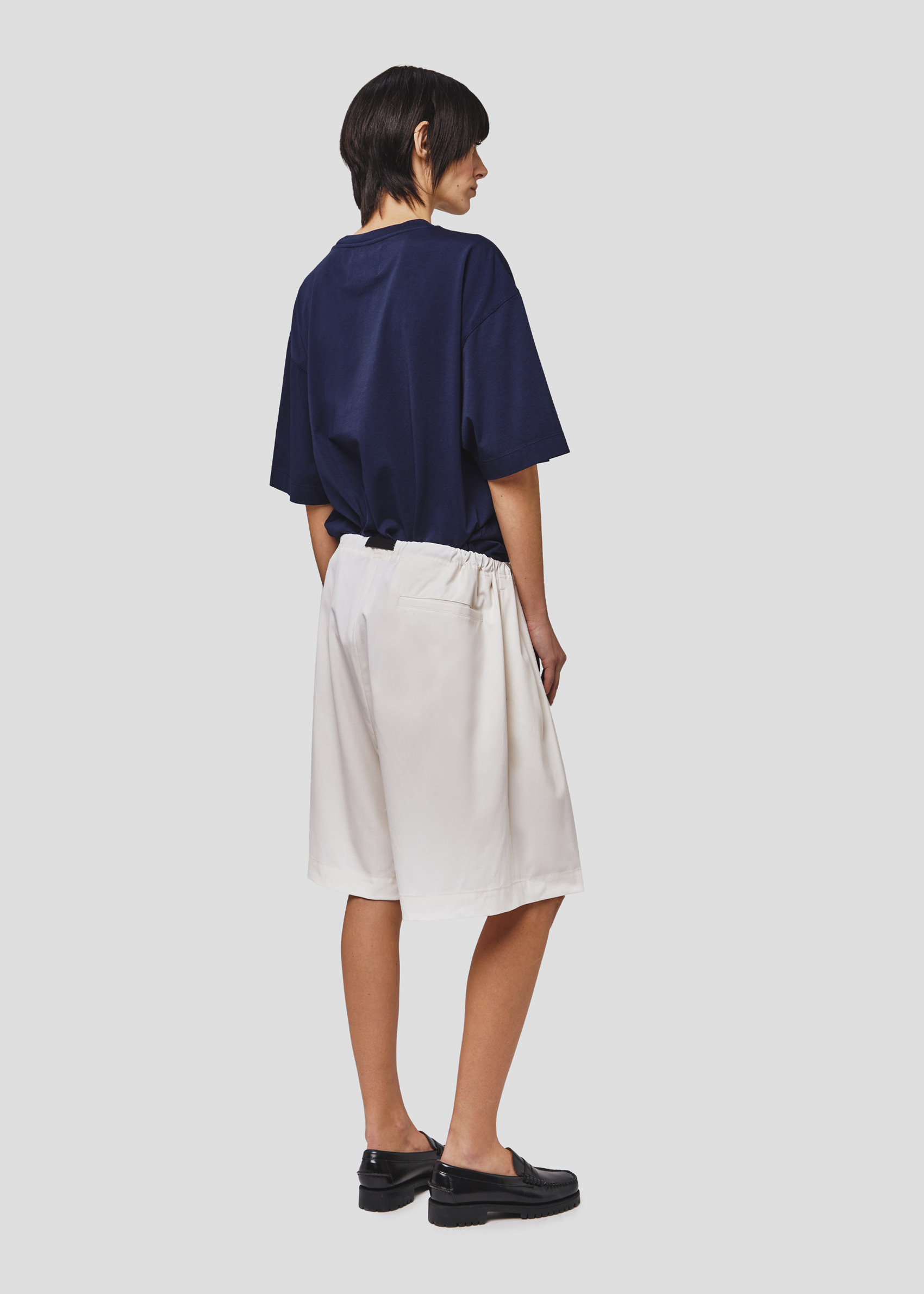 SEVEN GAUGE: BERMUDA IN FRESCO LANA CORDA