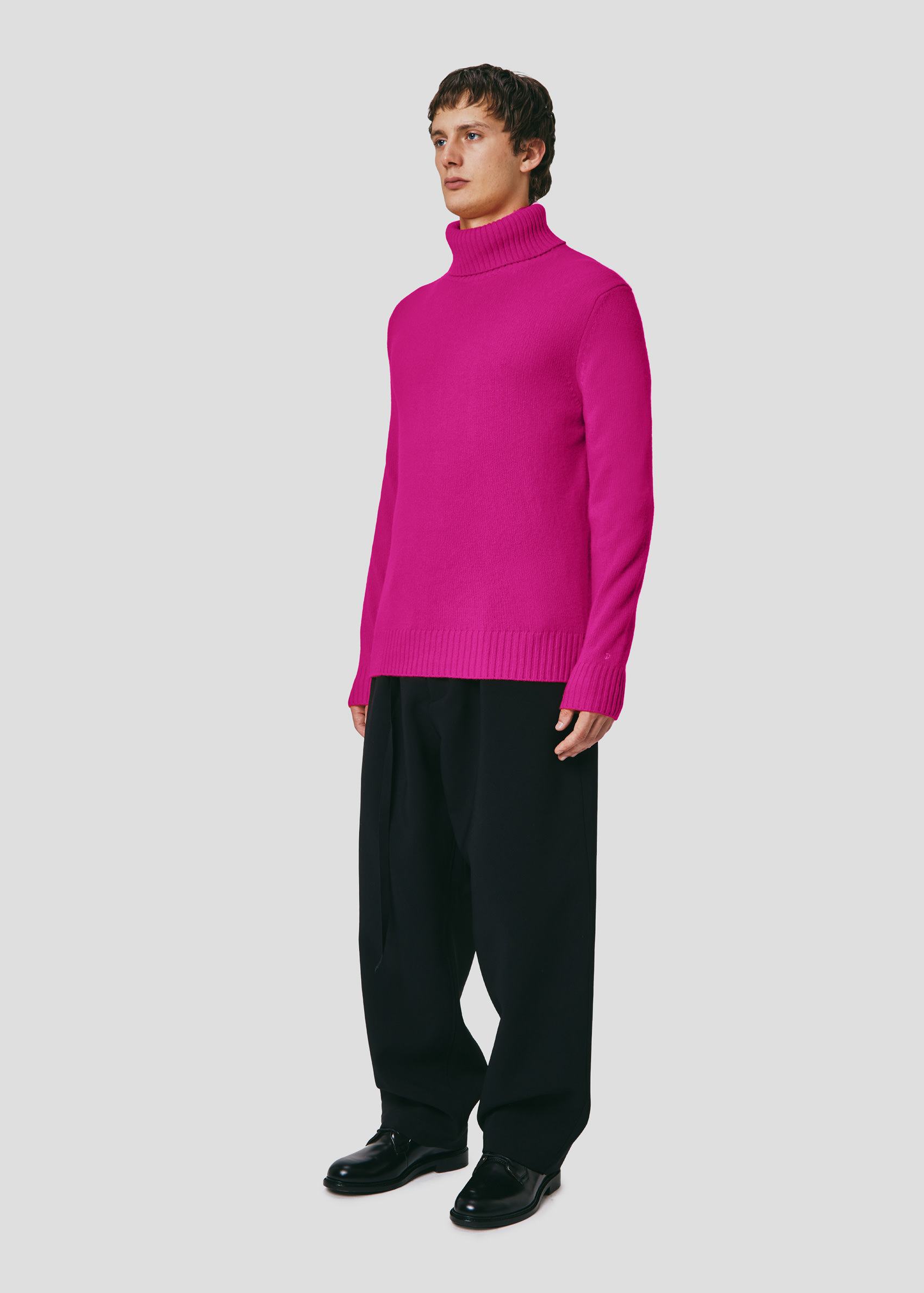 SEVEN GAUGE: MAGLIA COLLO ALTO IN LANA FUCSIA