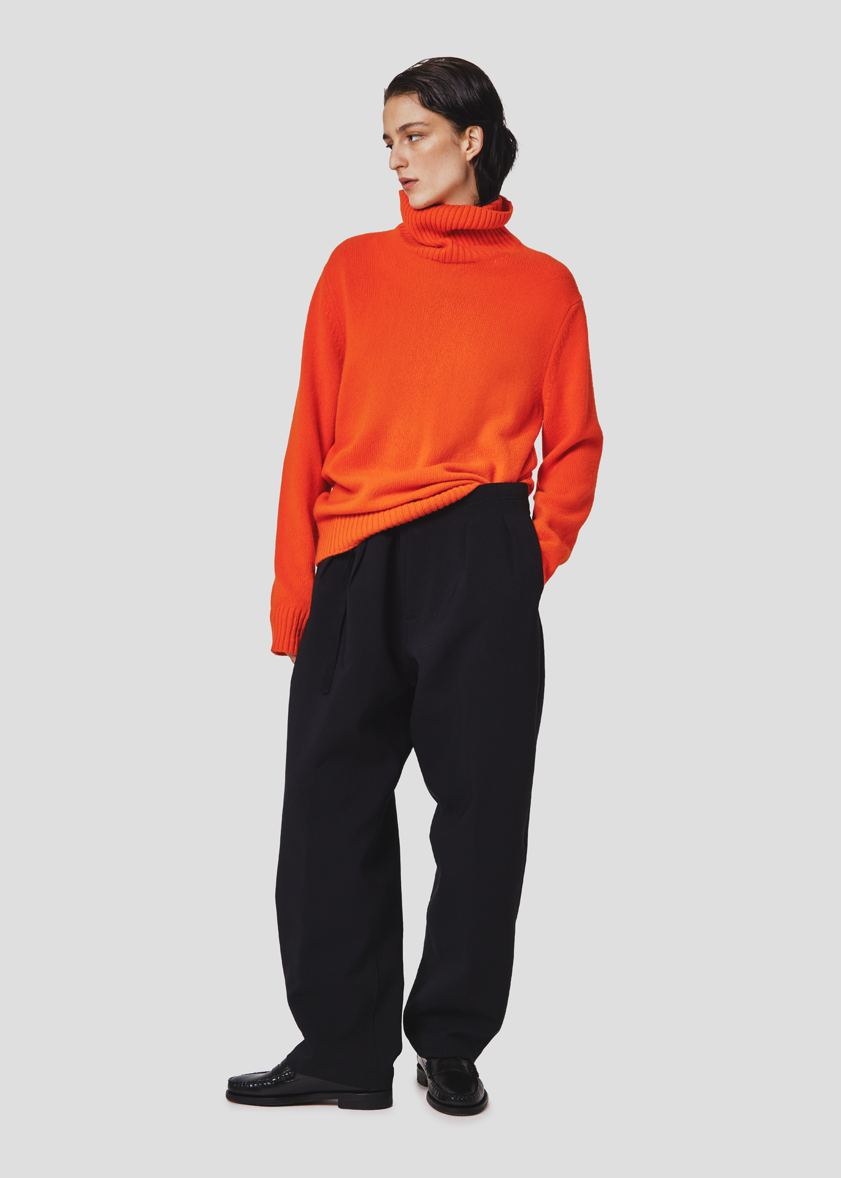 SEVEN GAUGE: MAGLIA COLLO ALTO IN LANA ARANCIONE