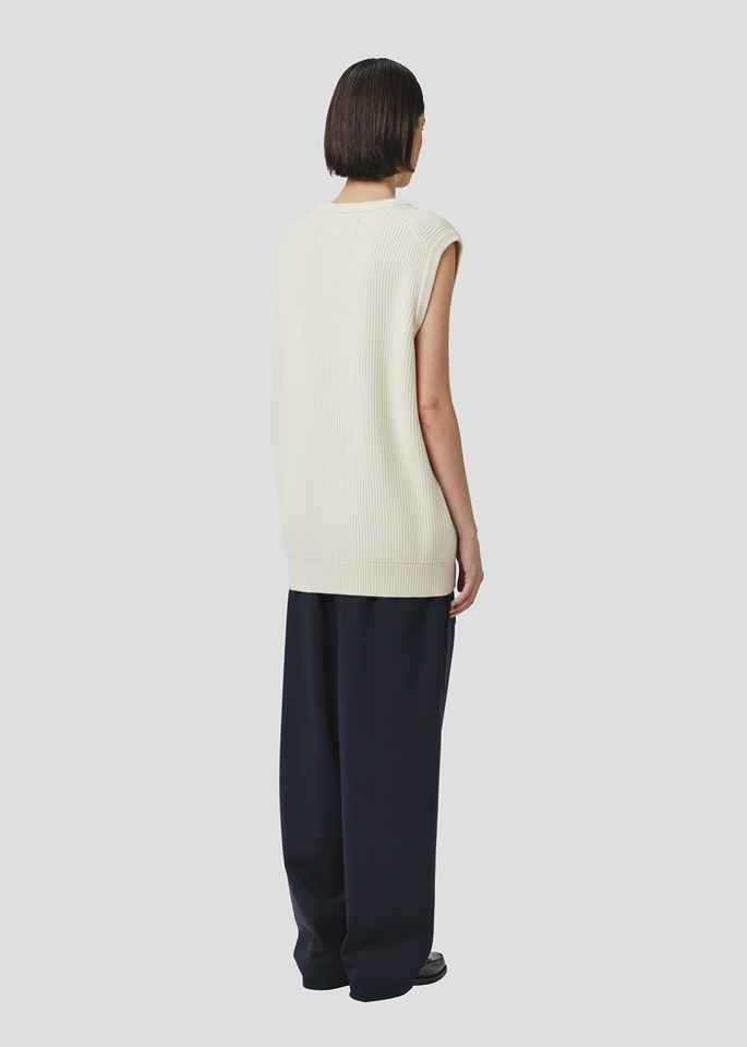 SEVEN GAUGE: ENGLISH RIB MERINOS VEST CREAM