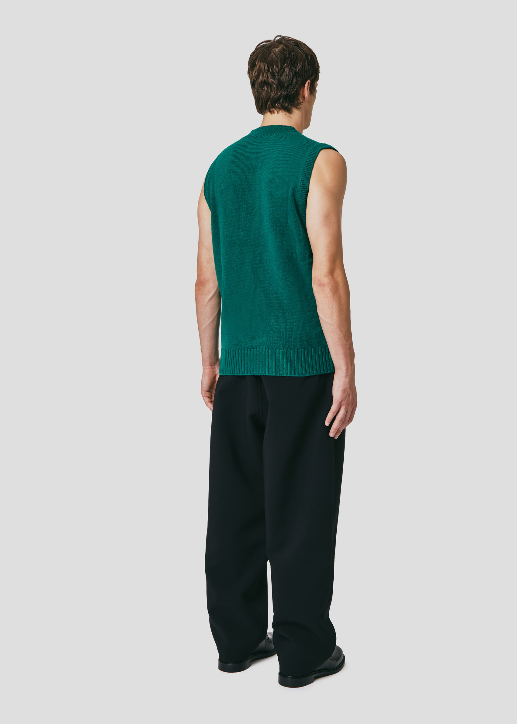 SEVEN GAUGE: VEST SWEATER GREEN