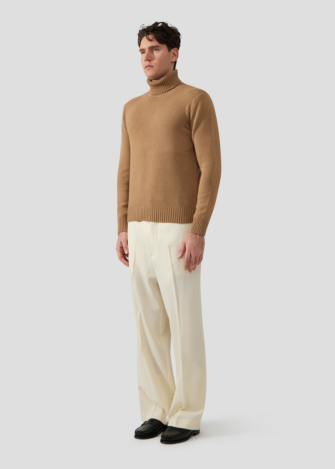 SEVEN GAUGE: CAMEL WOOL TURTLENECK SWEATER