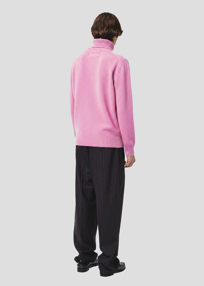 SEVEN GAUGE: LAMBSWOOL HIGH NECK SWEATER PINK