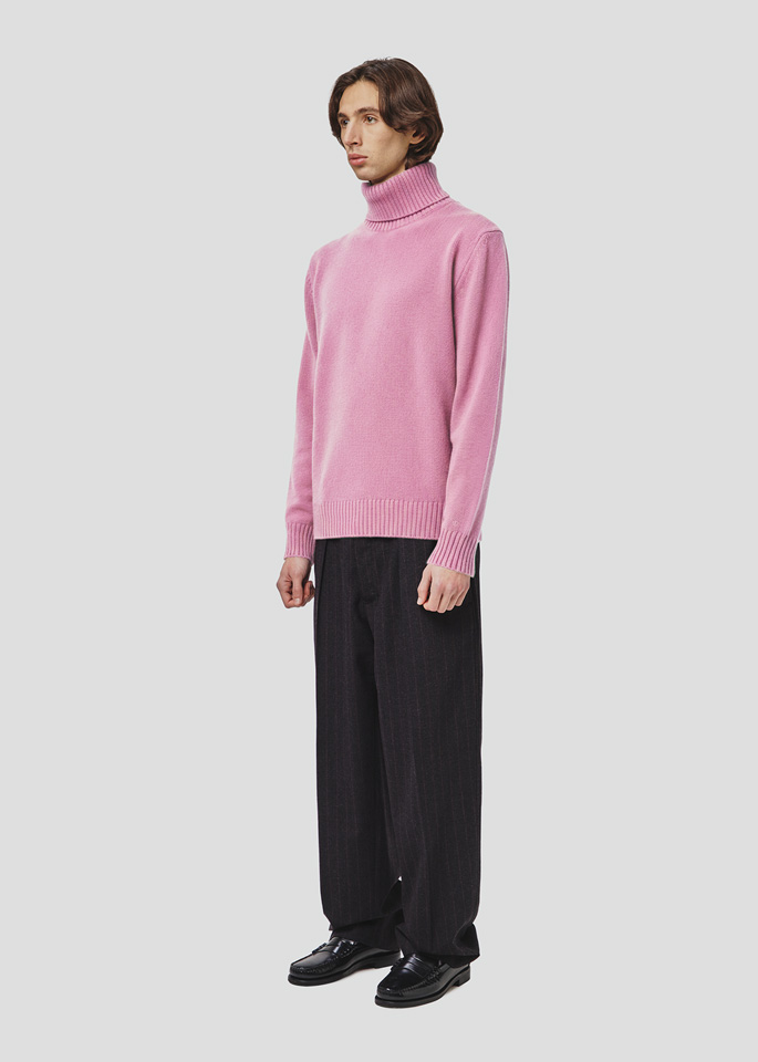 SEVEN GAUGE: LAMBSWOOL HIGH NECK SWEATER PINK