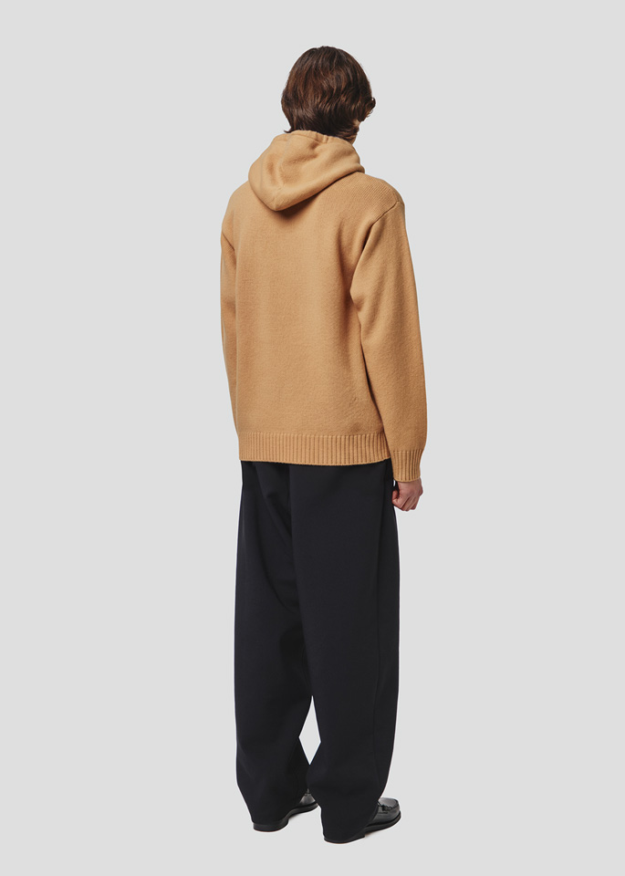 SEVEN GAUGE: MAGLIA CON CAPPUCCIO IN LANA CAMMELLO