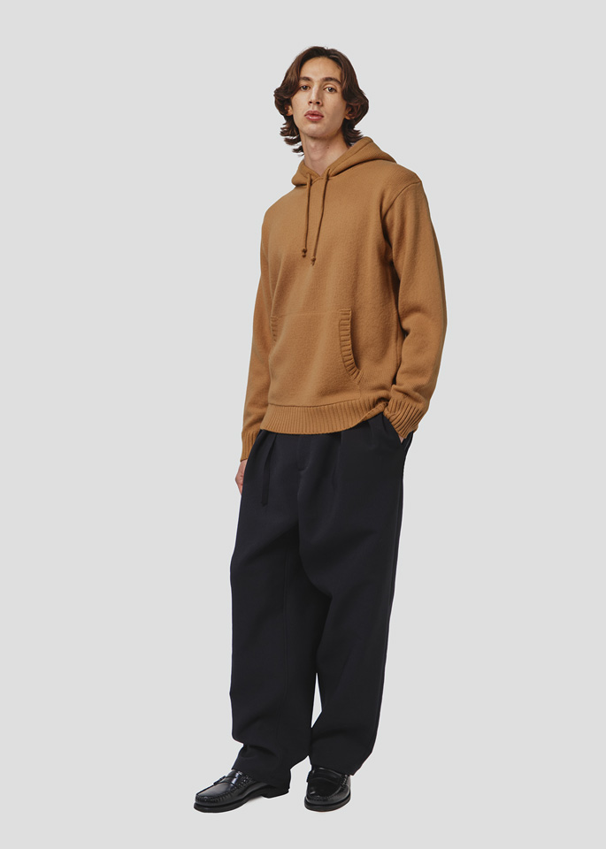 SEVEN GAUGE: MAGLIA CON CAPPUCCIO IN LANA CAMMELLO