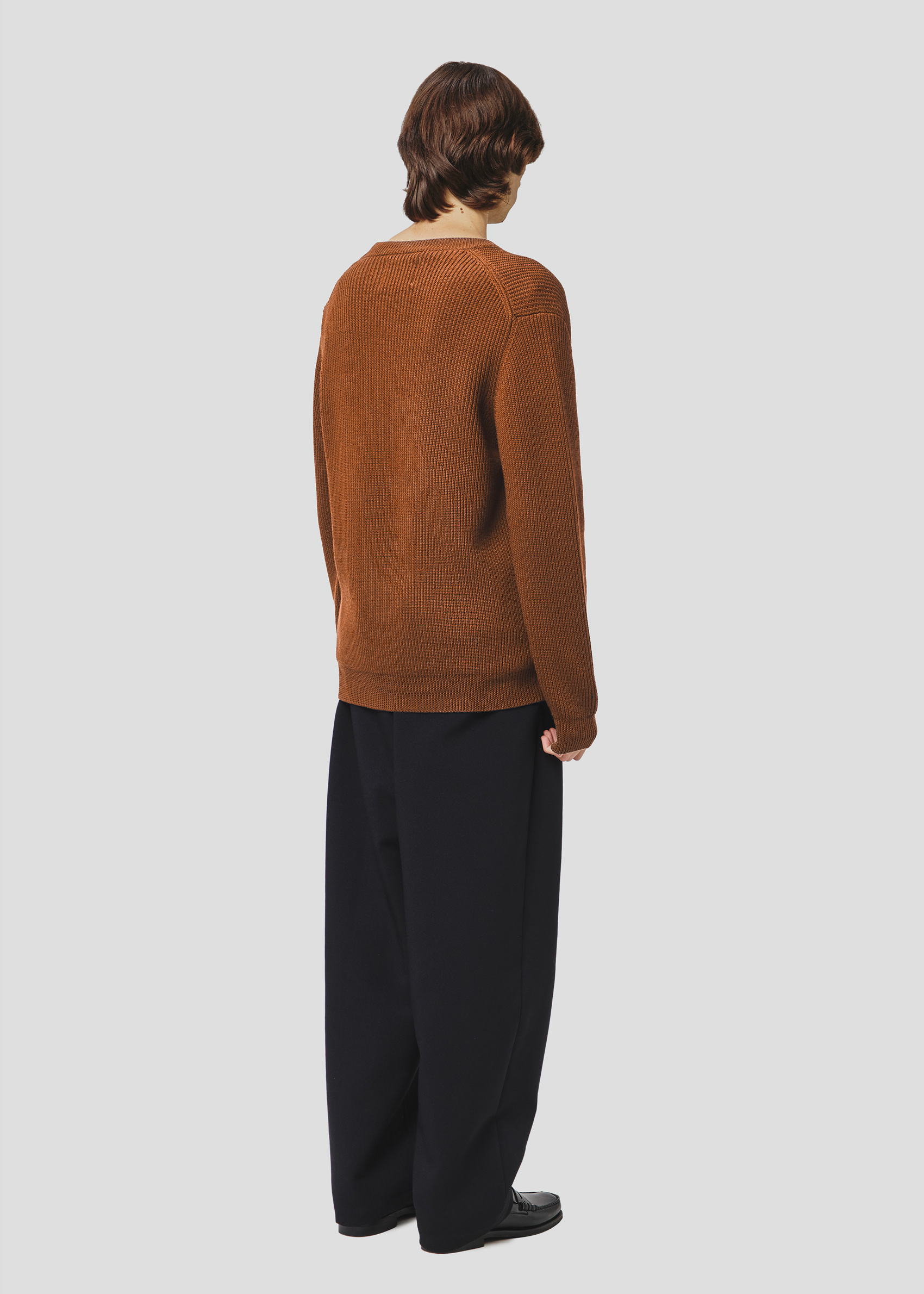 SEVEN GAUGE: MAGLIA COSTA INGLESE SCOLLO V LANA NOCCIOLA