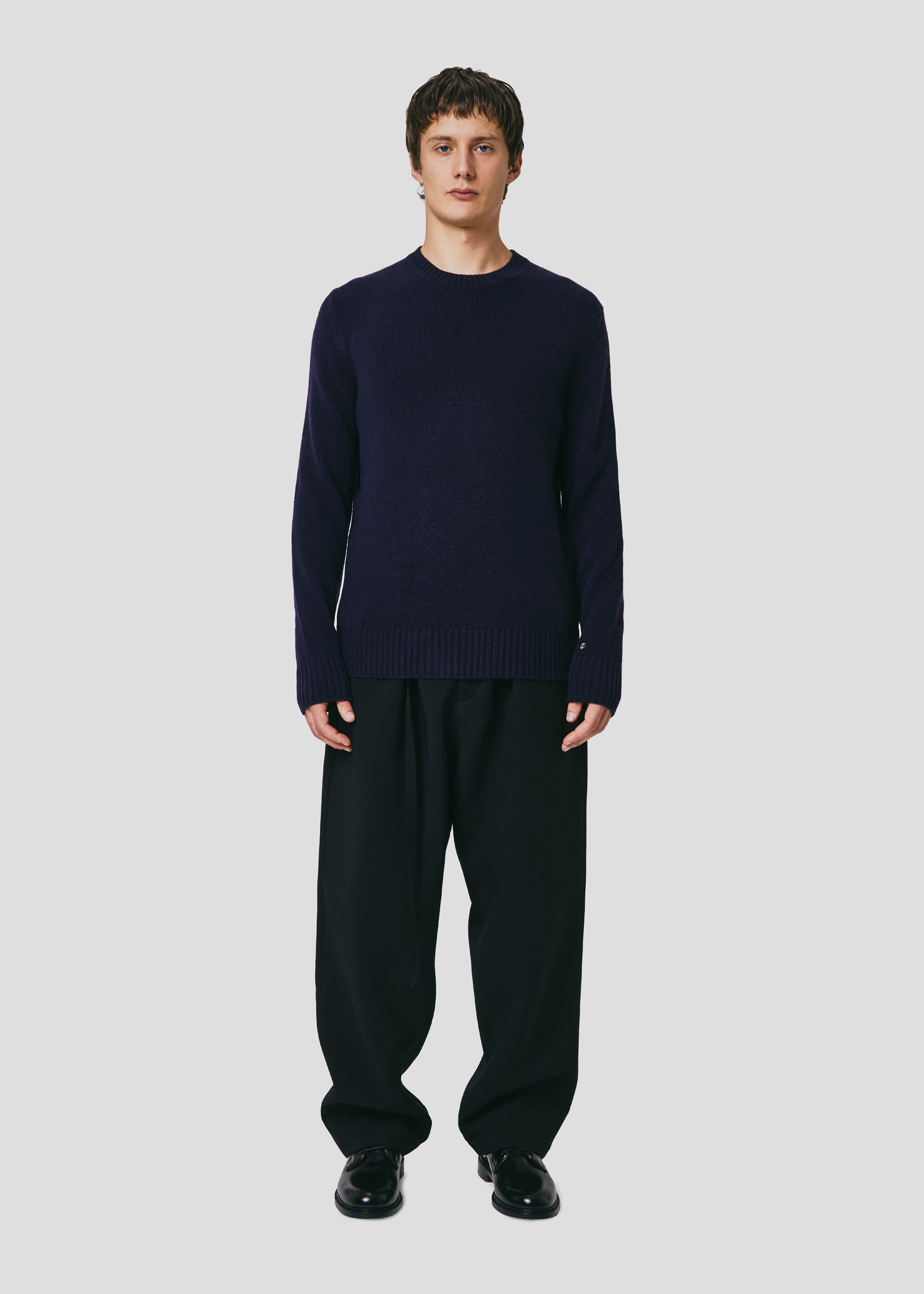 SEVEN GAUGE: CREW NECK SWEATER BLUE