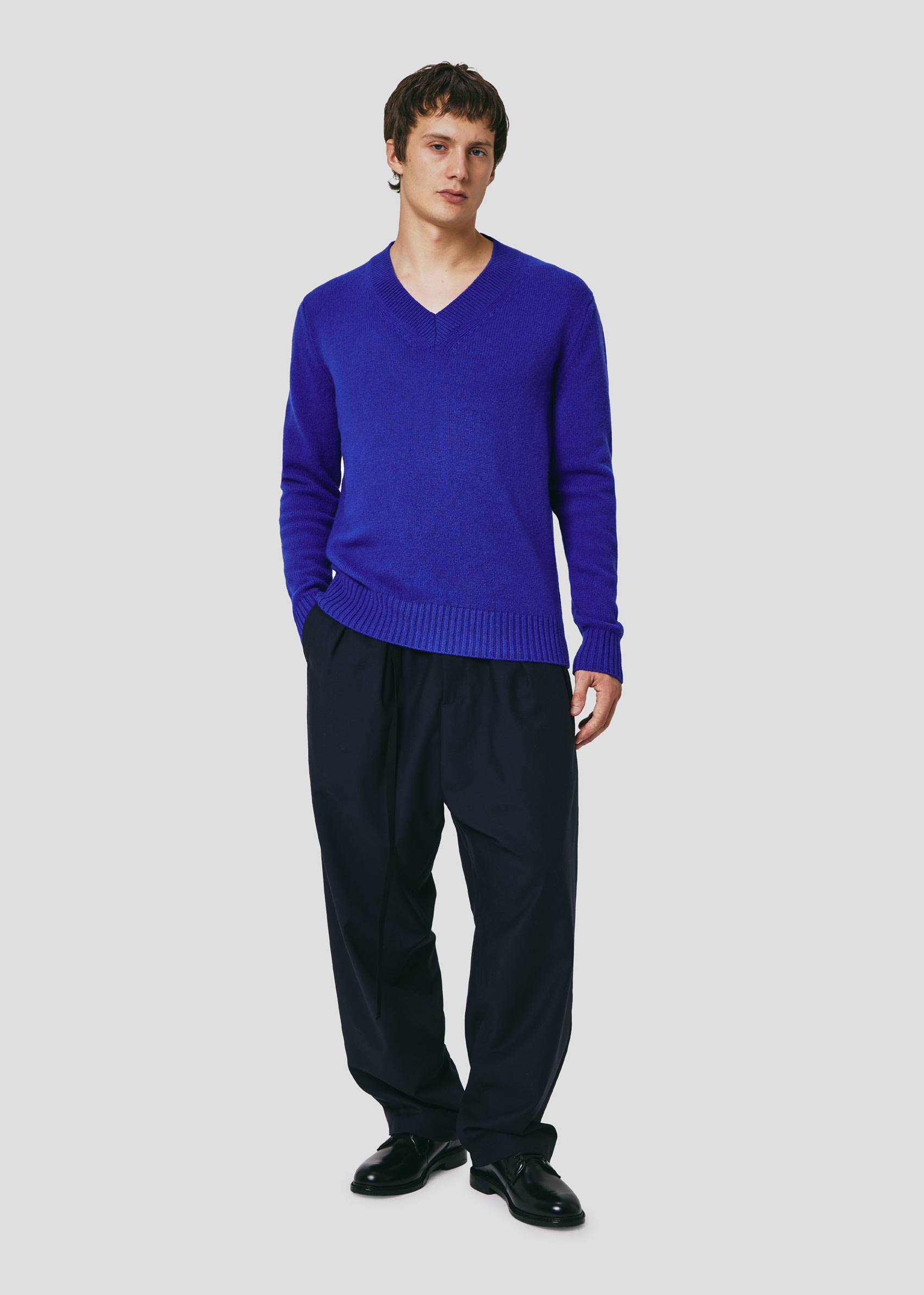 SEVEN GAUGE: V-NECK SWEATER COPIATIVO