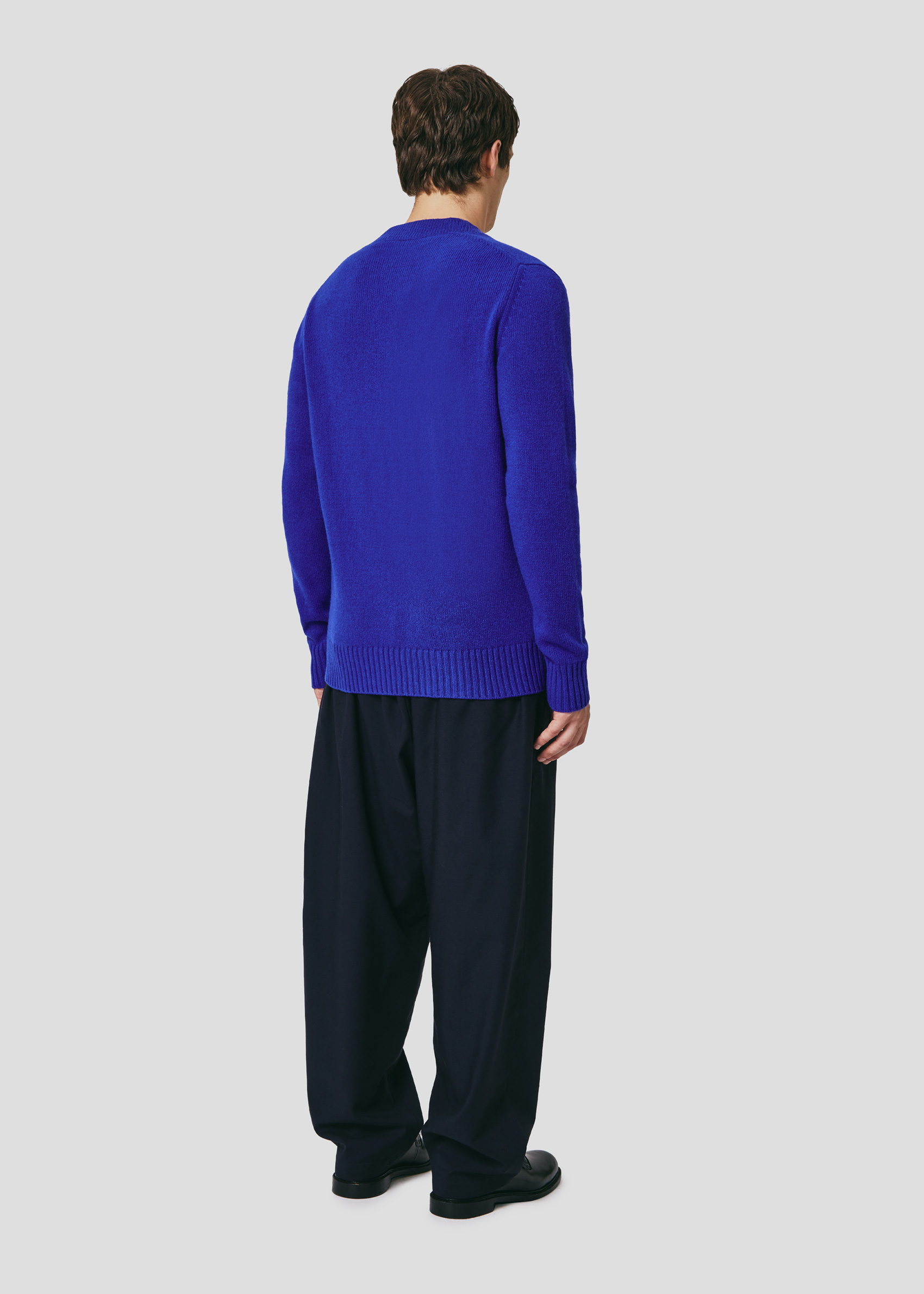 SEVEN GAUGE: V-NECK SWEATER COPIATIVO