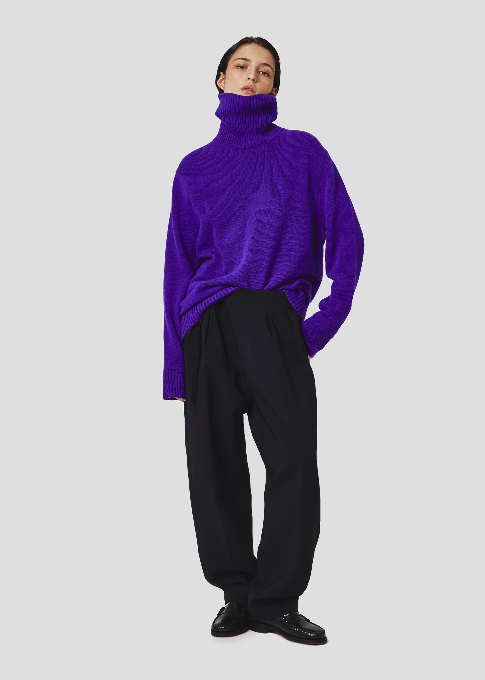 SEVEN GAUGE: MAGLIA COLLO ALTO IN LANA VIOLA