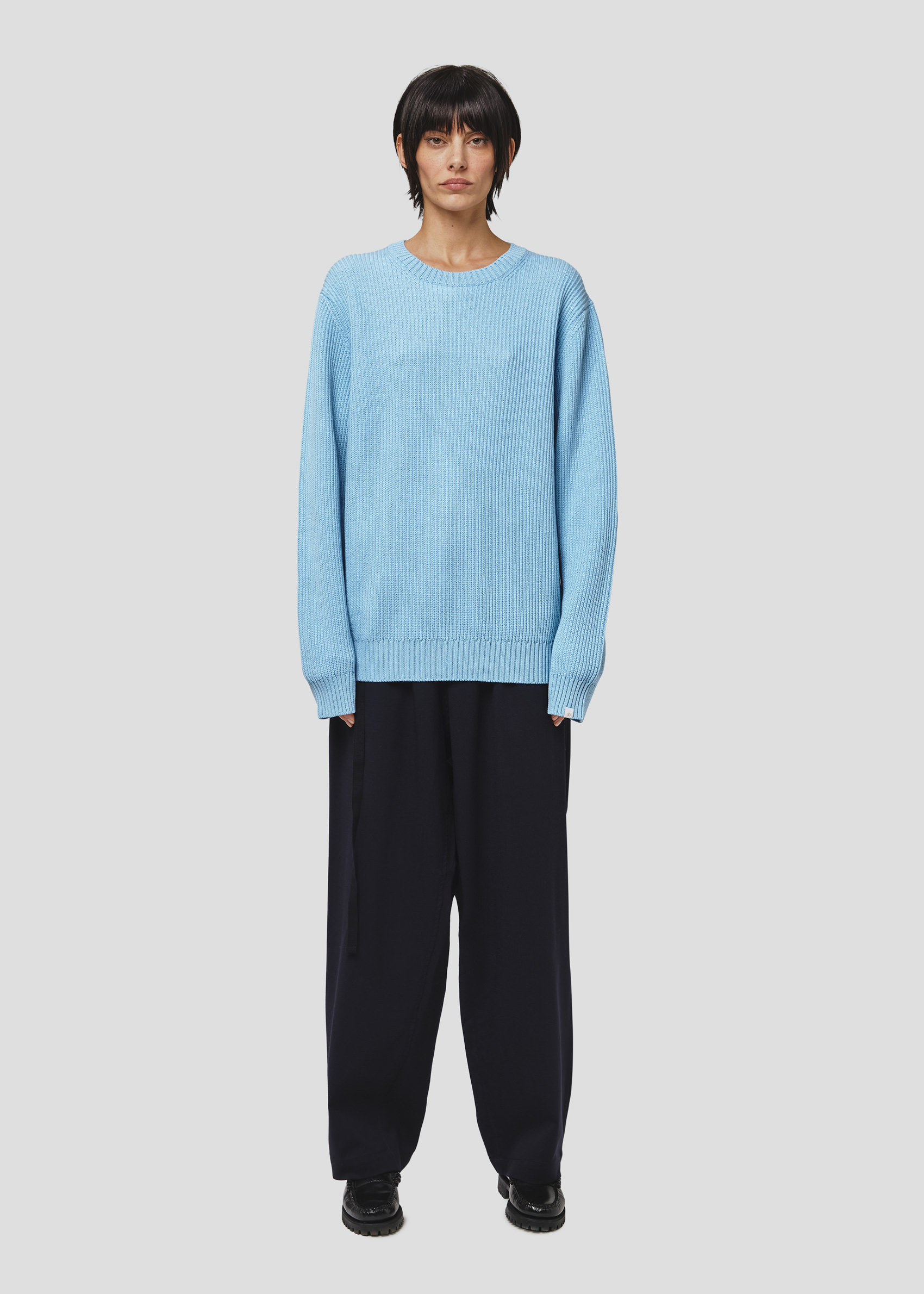 SEVEN GAUGE: WOOL COTTON CREW NECK ENGLISH RIB LIGHT BLUE