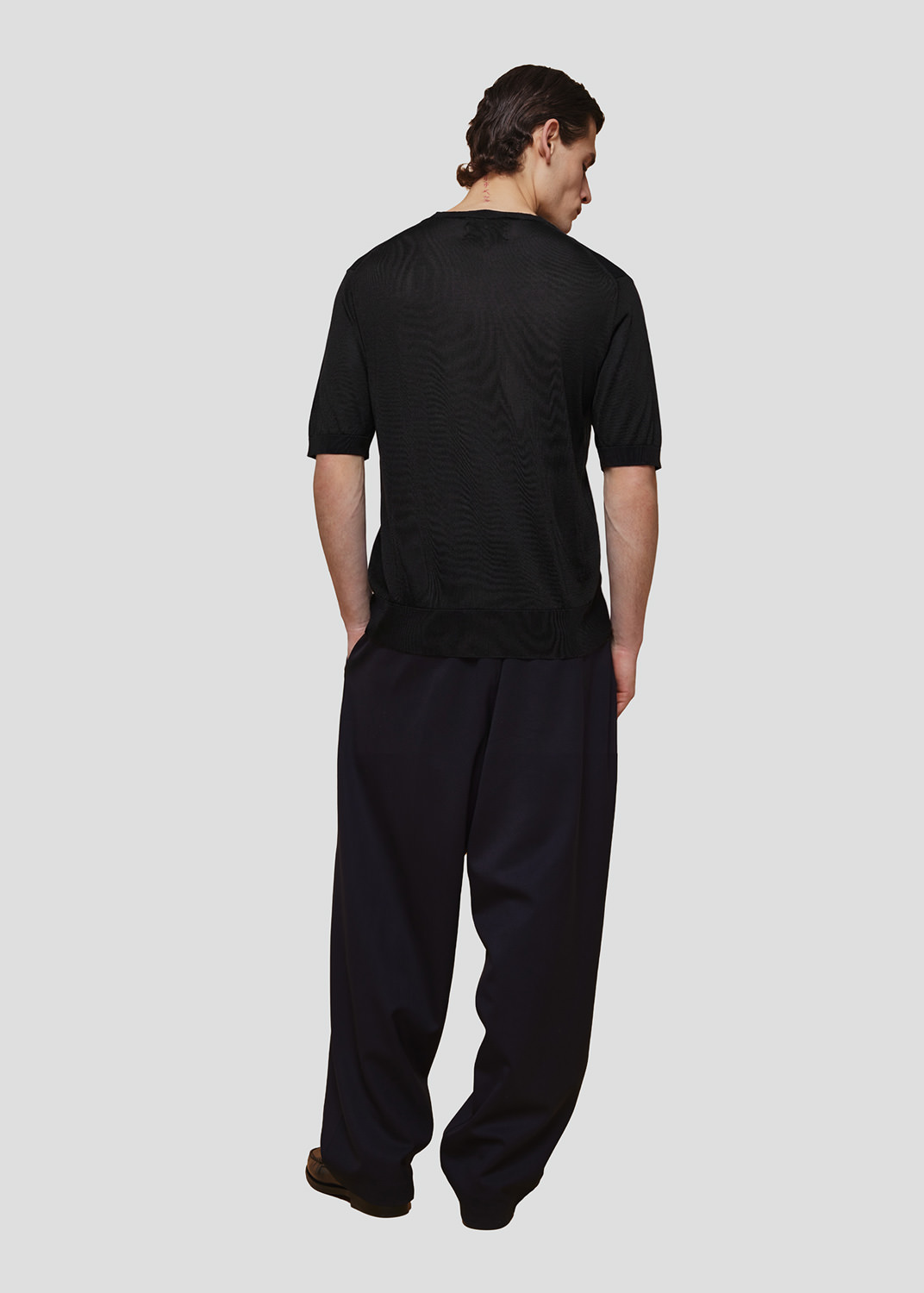 SEVEN GAUGE: PULLOVER LYOCELL GIROCOLLO M/C NERO