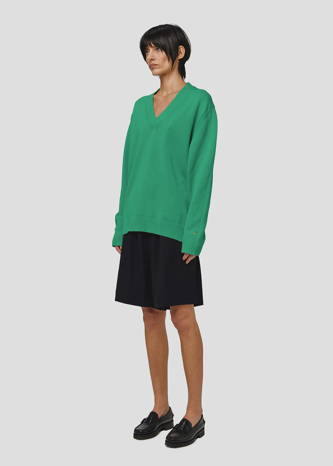 SEVEN GAUGE: PULLOVER SCOLLO A V IN COTONE VERDE