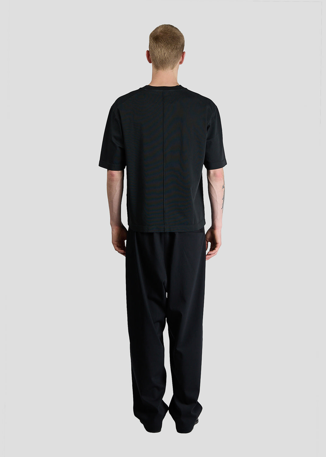 SEVEN GAUGE: T-SHIRT CREWNECK SHORT SLEEVE HEAVY JERSEY BLACK