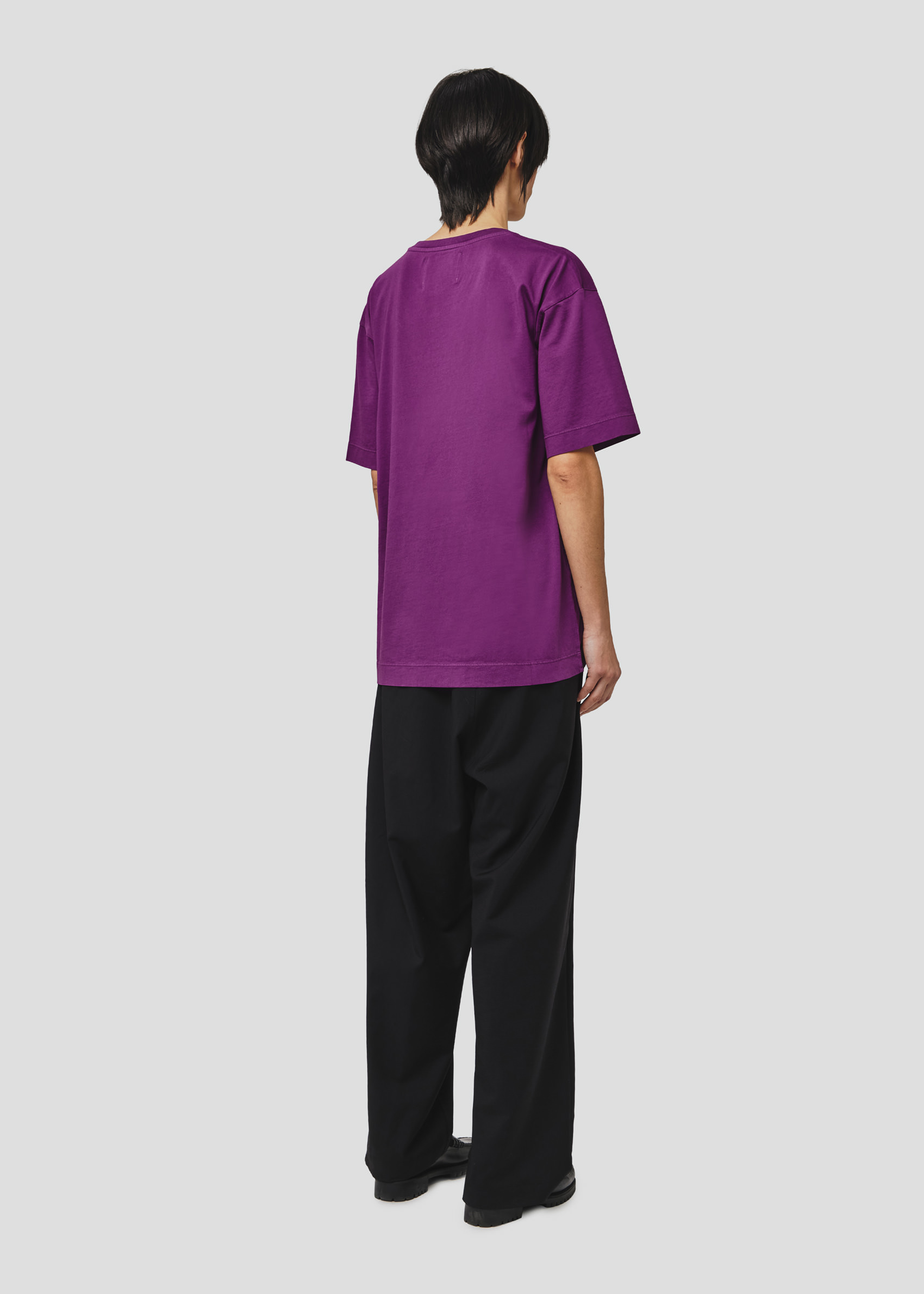 SEVEN GAUGE: V-NECK TEE SHORT SLEEVE PURPLE