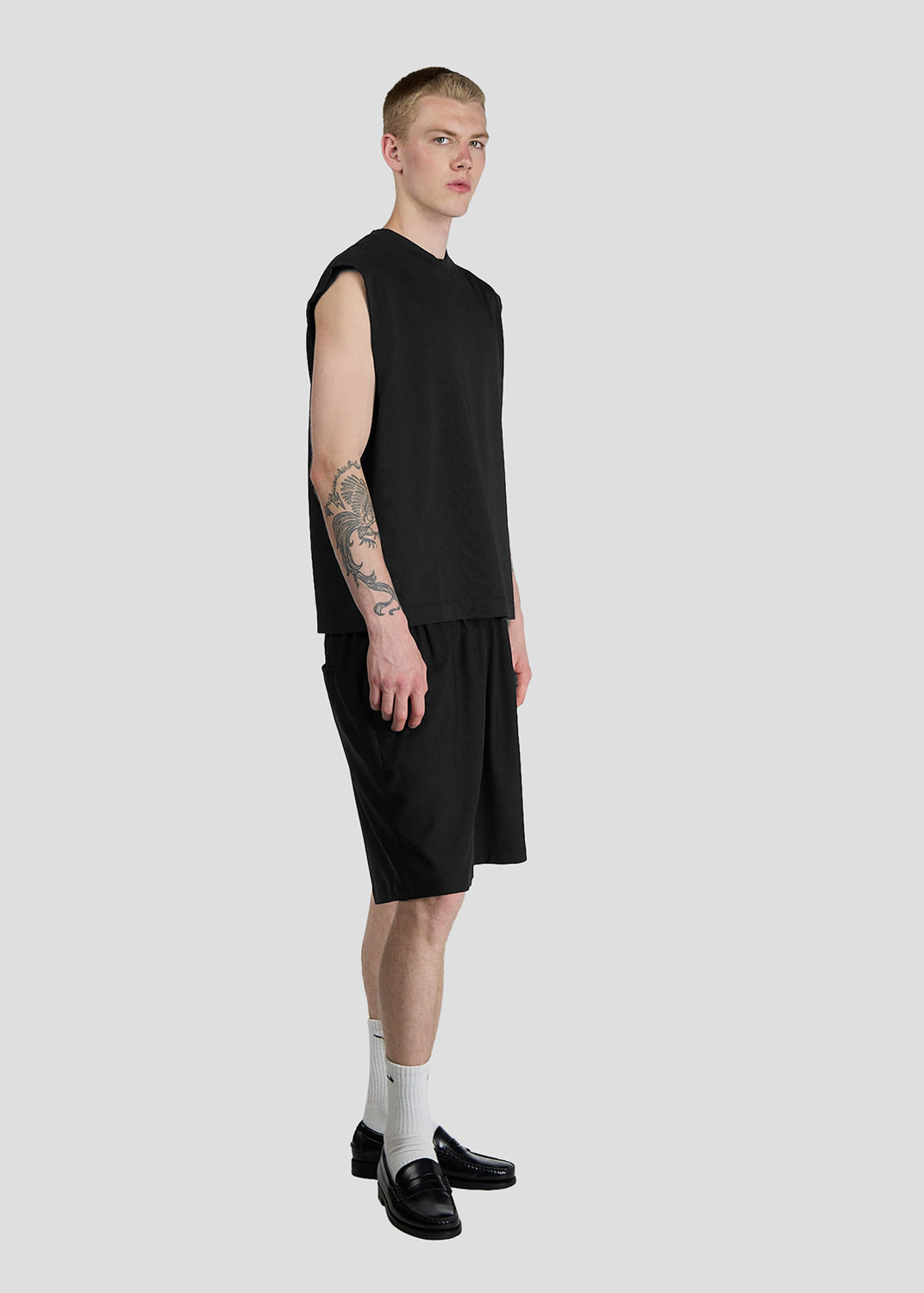SEVEN GAUGE: T-SHIRT SLEEVELESS HEAVY JERSEY BLACK