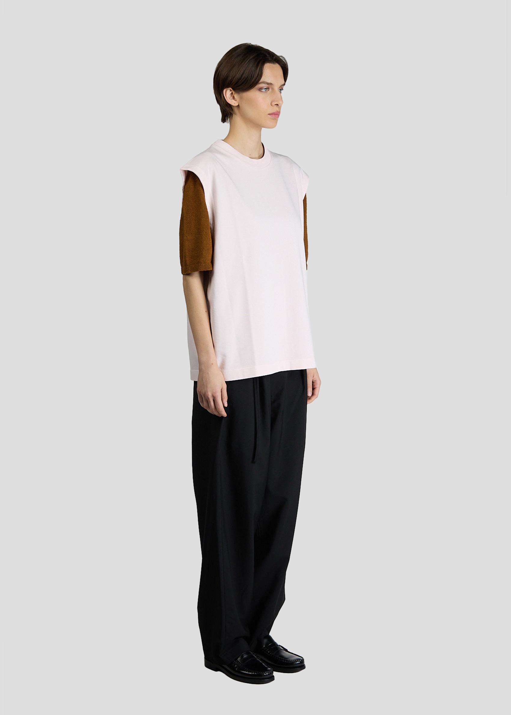 SEVEN GAUGE: T-SHIRT SLEEVELESS HEAVY JERSEY LIGHT PINK