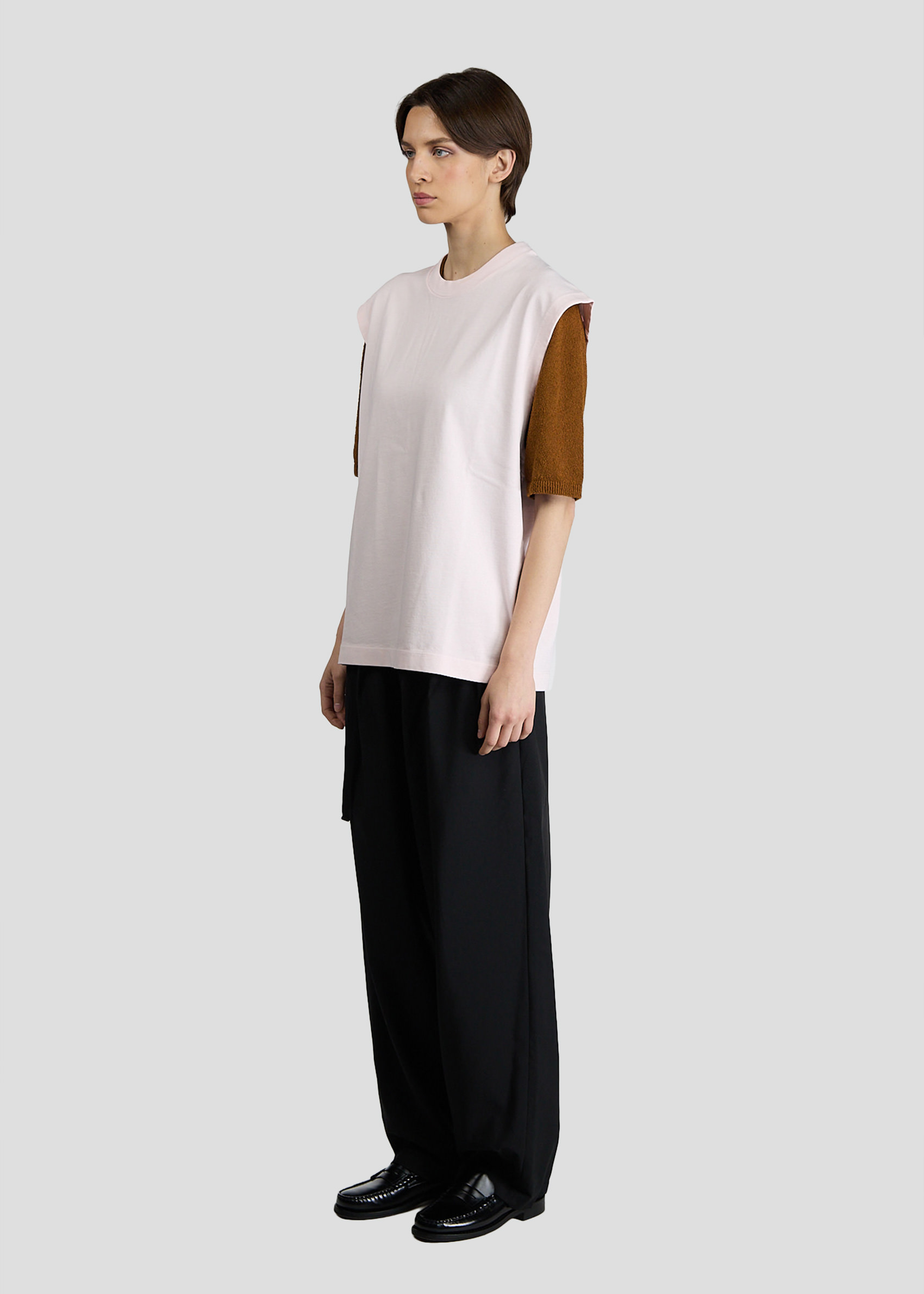 SEVEN GAUGE: T-SHIRT SLEEVELESS HEAVY JERSEY LIGHT PINK